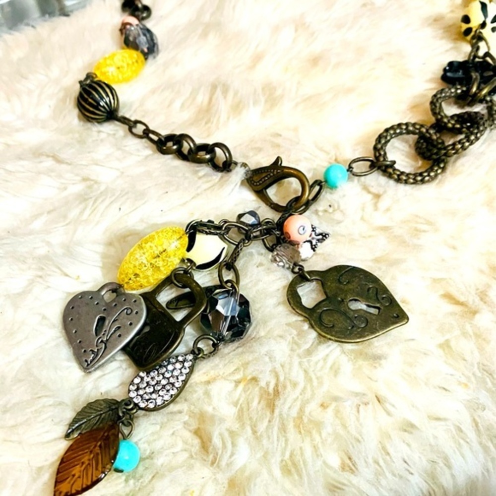 Plunder Long Heart & Keys Necklace with Charm Pendant